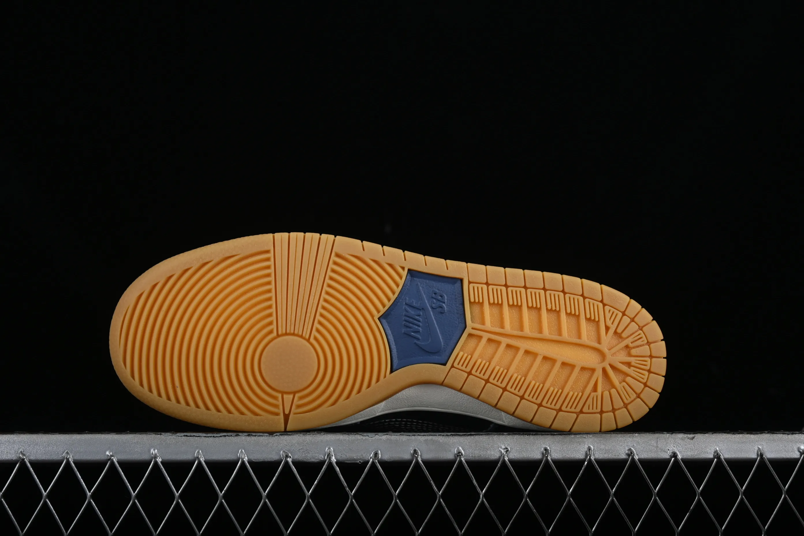 All Categories Nk SB Dunk Series Nk SB Dunk Low Low-top sneakers Nk SB Dunk Low Pro Prm "Denim Gum" Denim denim low-top casual sneakers CV0316-400